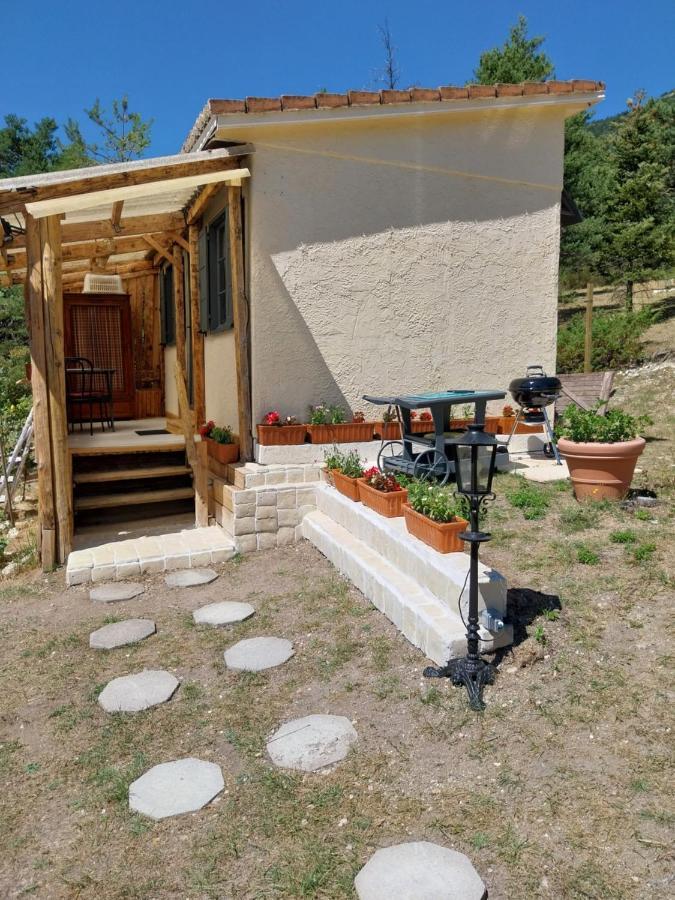Petit Studio Dans La Prairie Saint-Auban  Eksteriør bilde